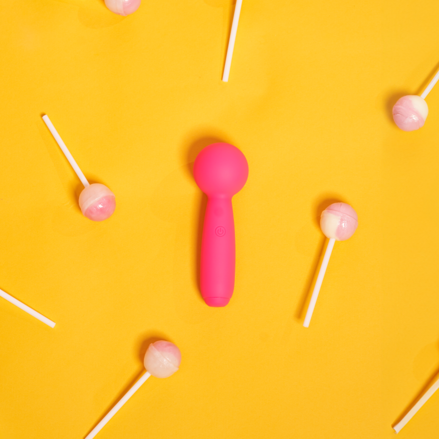 Lolly Mini Wand Vibrator — face